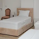 Riviera Hotel-City Center