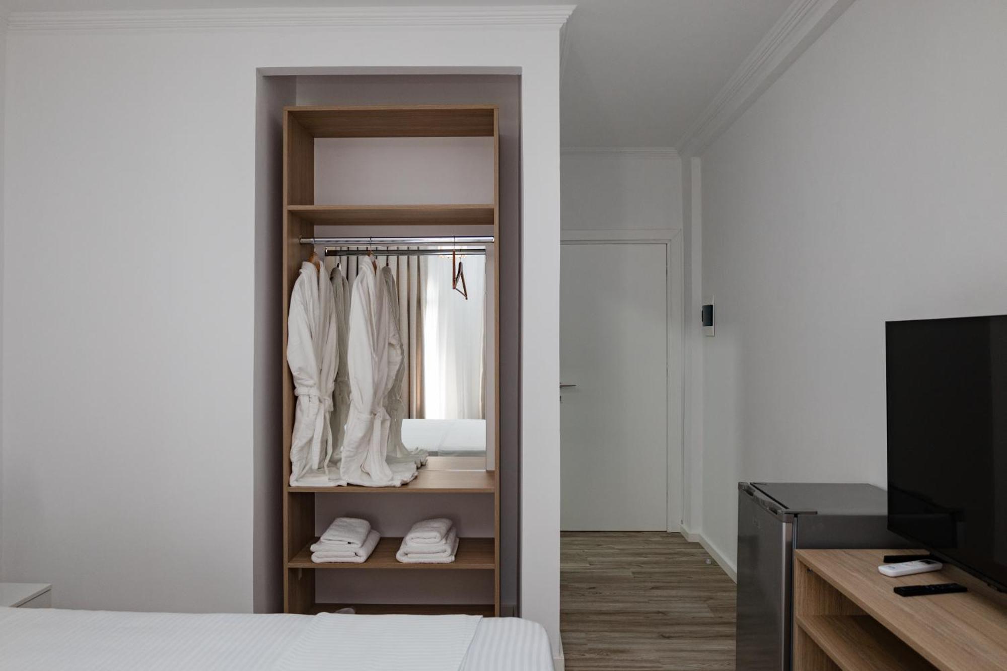 Hotel Riviera Hotel-city Center 3*