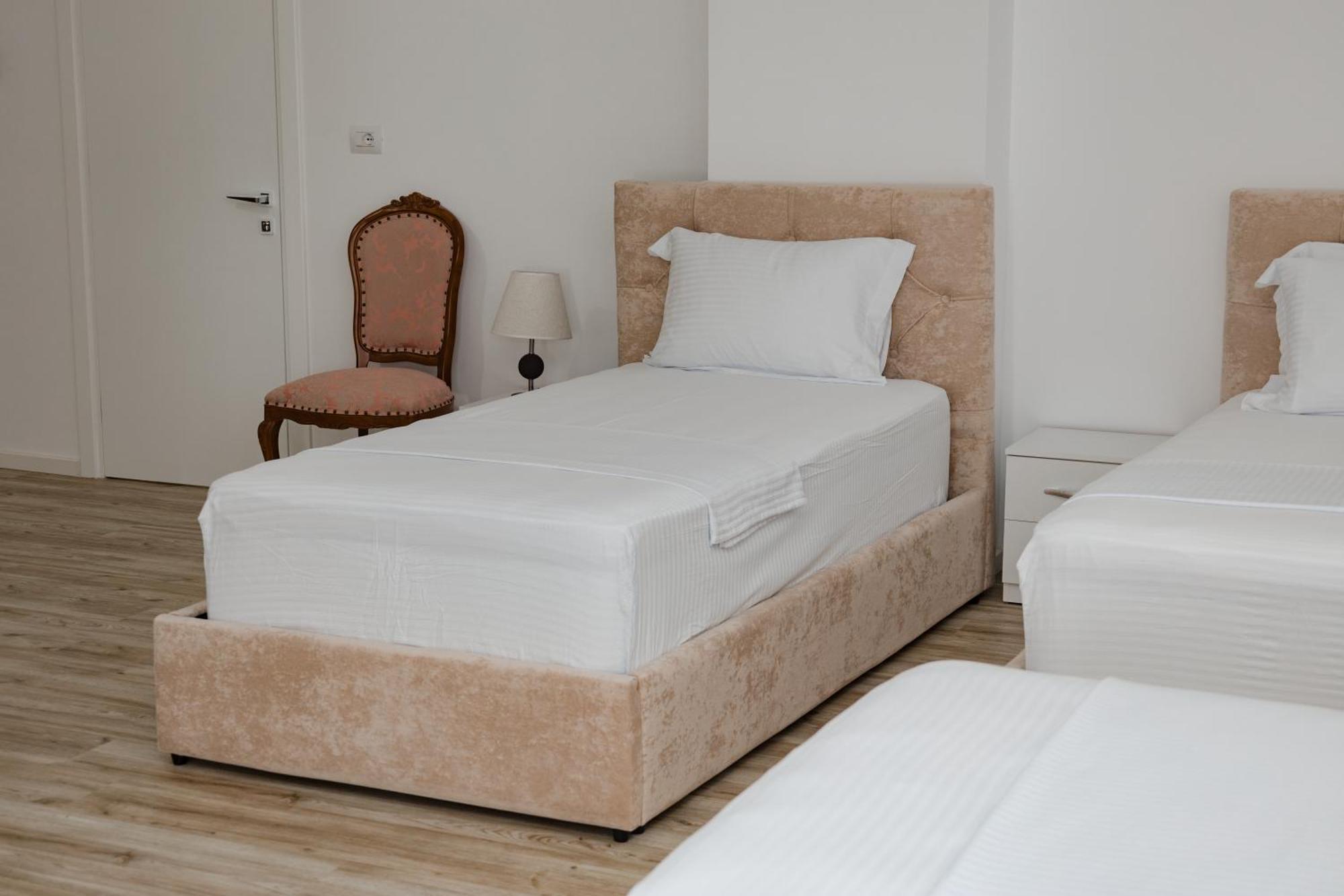 Hotel Riviera Hotel-city Center Wlora