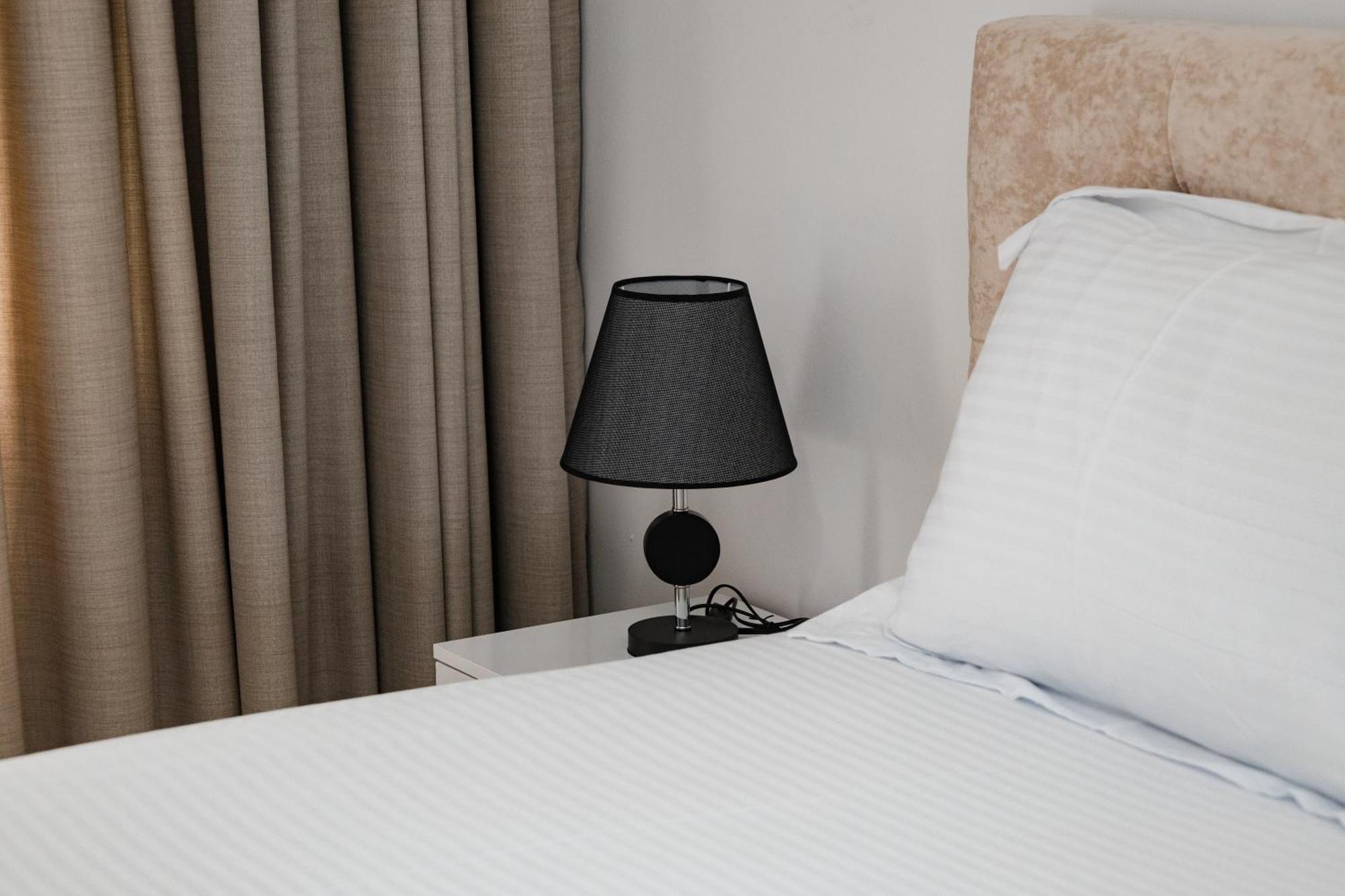Riviera Hotel-city Center Hotel